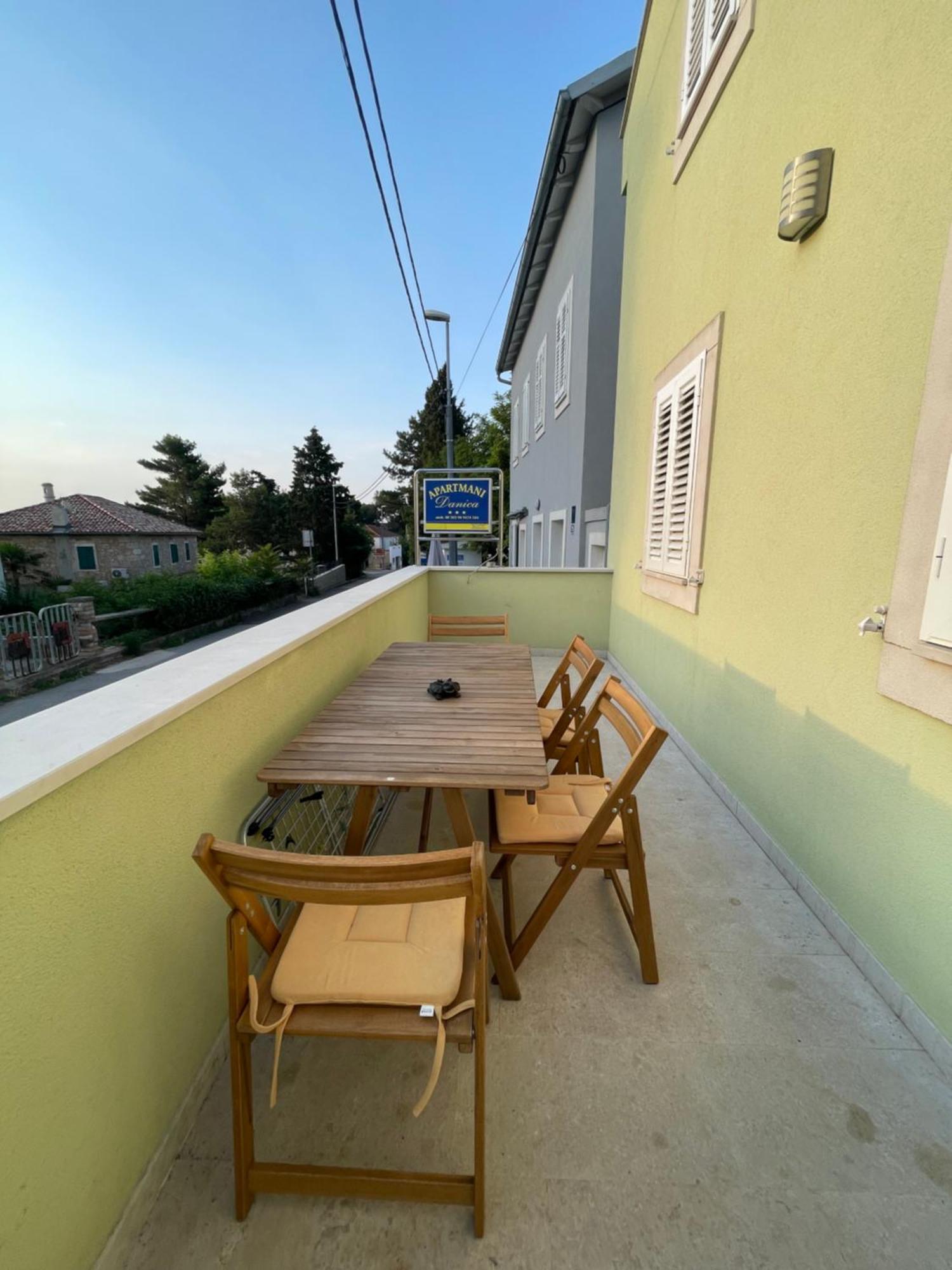 נזרין Apartmani Danica מראה חיצוני תמונה