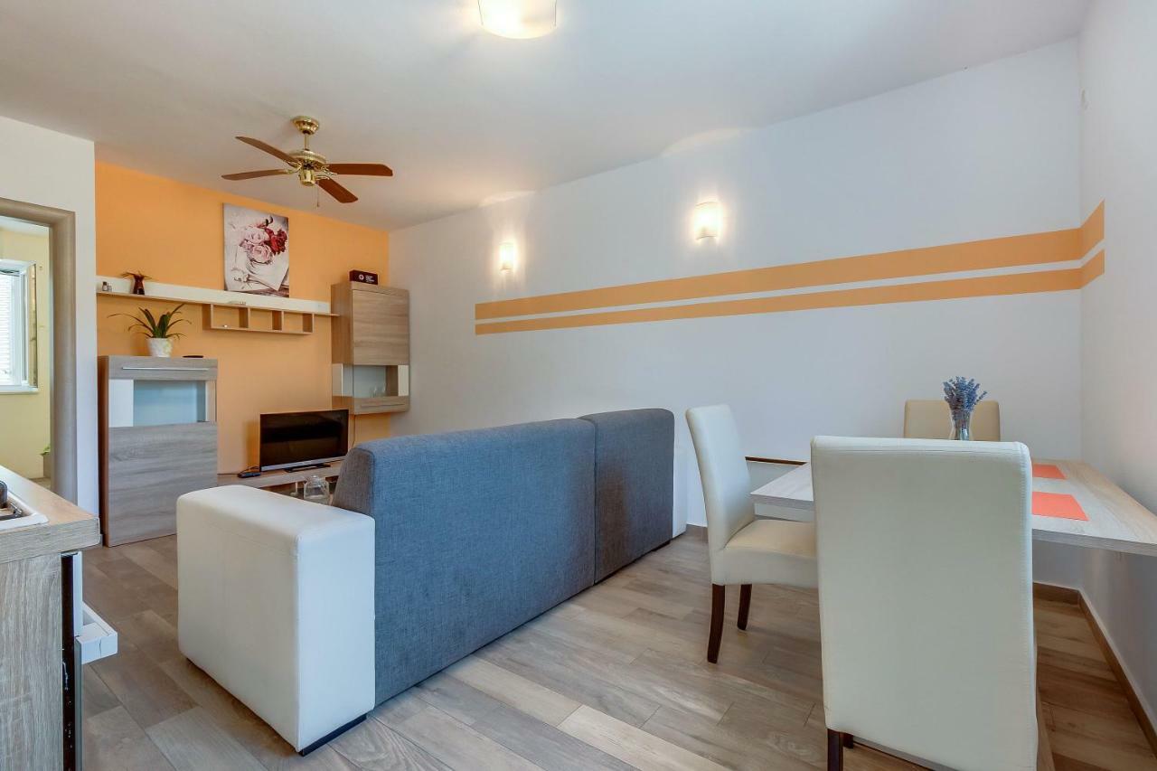 נזרין Apartmani Danica מראה חיצוני תמונה