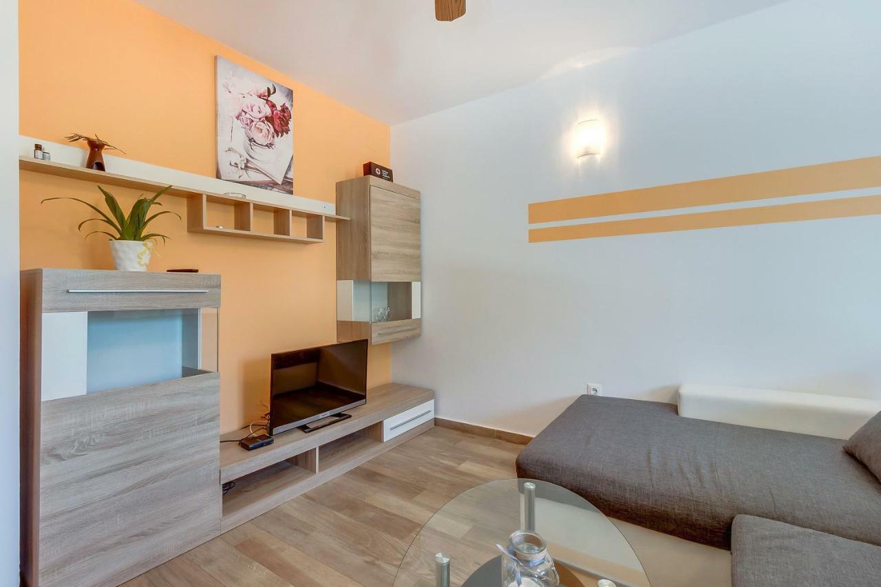 נזרין Apartmani Danica מראה חיצוני תמונה
