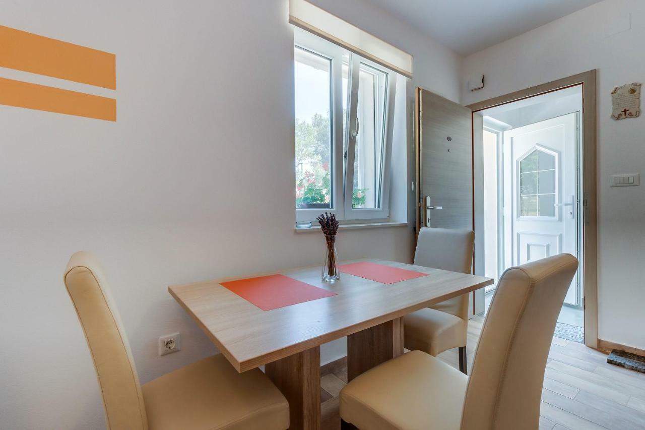 נזרין Apartmani Danica מראה חיצוני תמונה